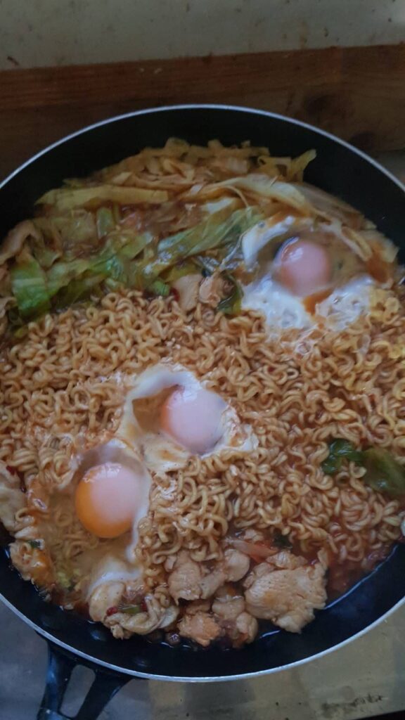 野菜たっぷりのお手製ラーメン
